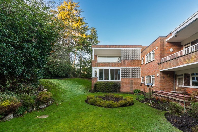 Click the photo for more details of Darnhills, Radlett